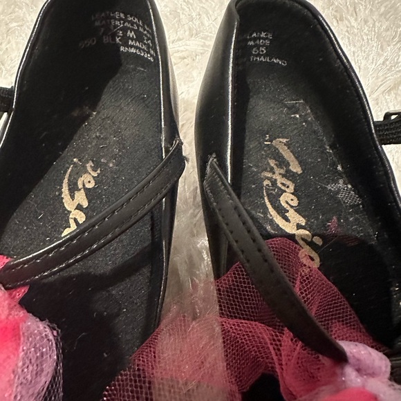 Black character shoes - Picture 2 of 5